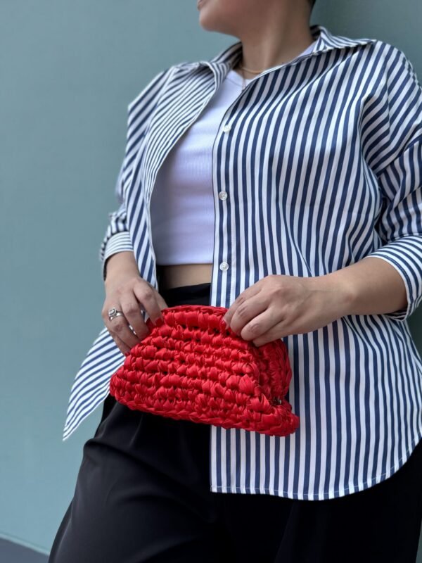 Abril — Rojo